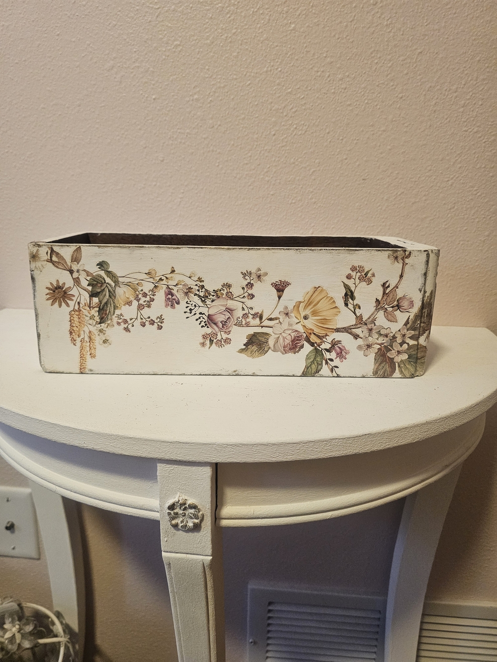 Vintage-Style White Floral Wooden Riser / Box